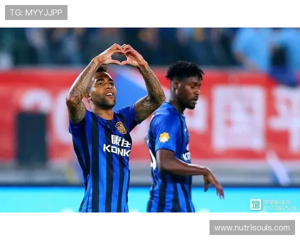 特谢拉两球落后仍拼尽全力到底